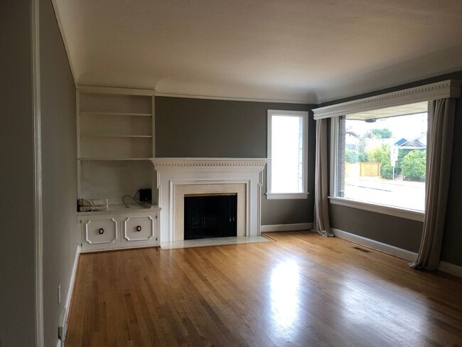 Building Photo - 406 NE 80th St