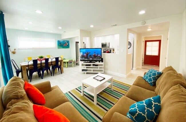 Foto del edificio - 1402 Colonial Ave