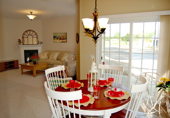 Cottage Grove Townhomes Apartments North Chili Ny Apartments Com