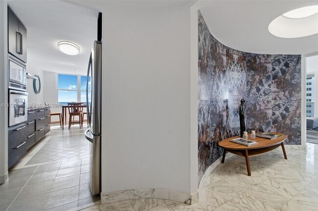 Building Photo - 2751 S Ocean Dr