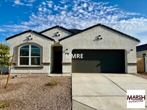 Building Photo - 1322 W Byrd Ave