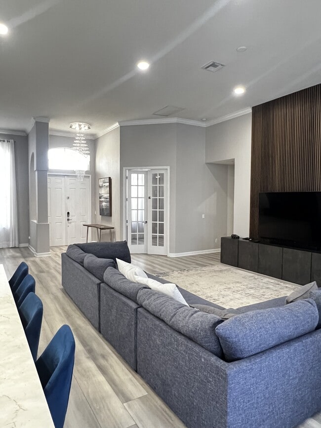 Foto del edificio - 14120 Reflection Lakes Dr