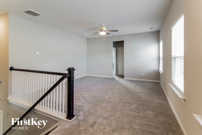 Foto del edificio - 278 Oak View Way