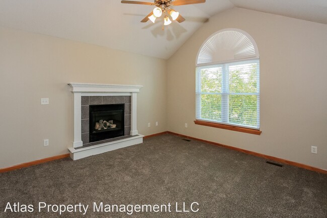 Building Photo - 3 br, 3 bath House - 11215 N Ditman Ave