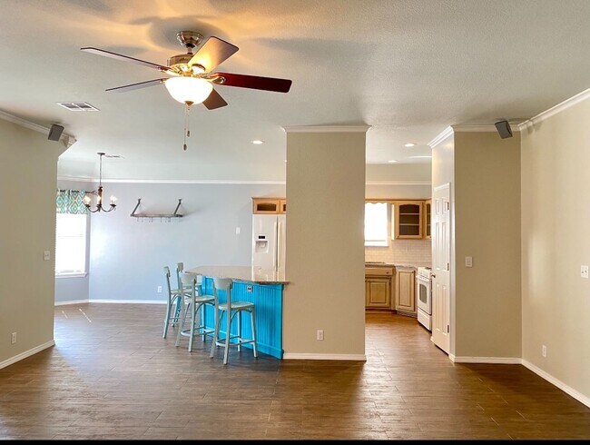 Foto del edificio - Union Schools 3 bed, 2, bath, 2 car garage