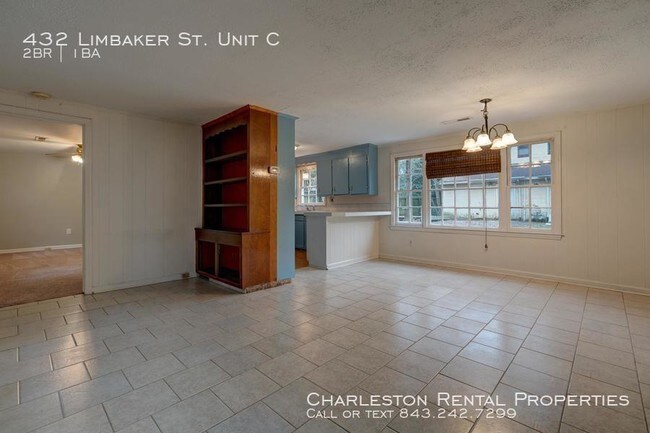 Building Photo - 432 Limbaker St