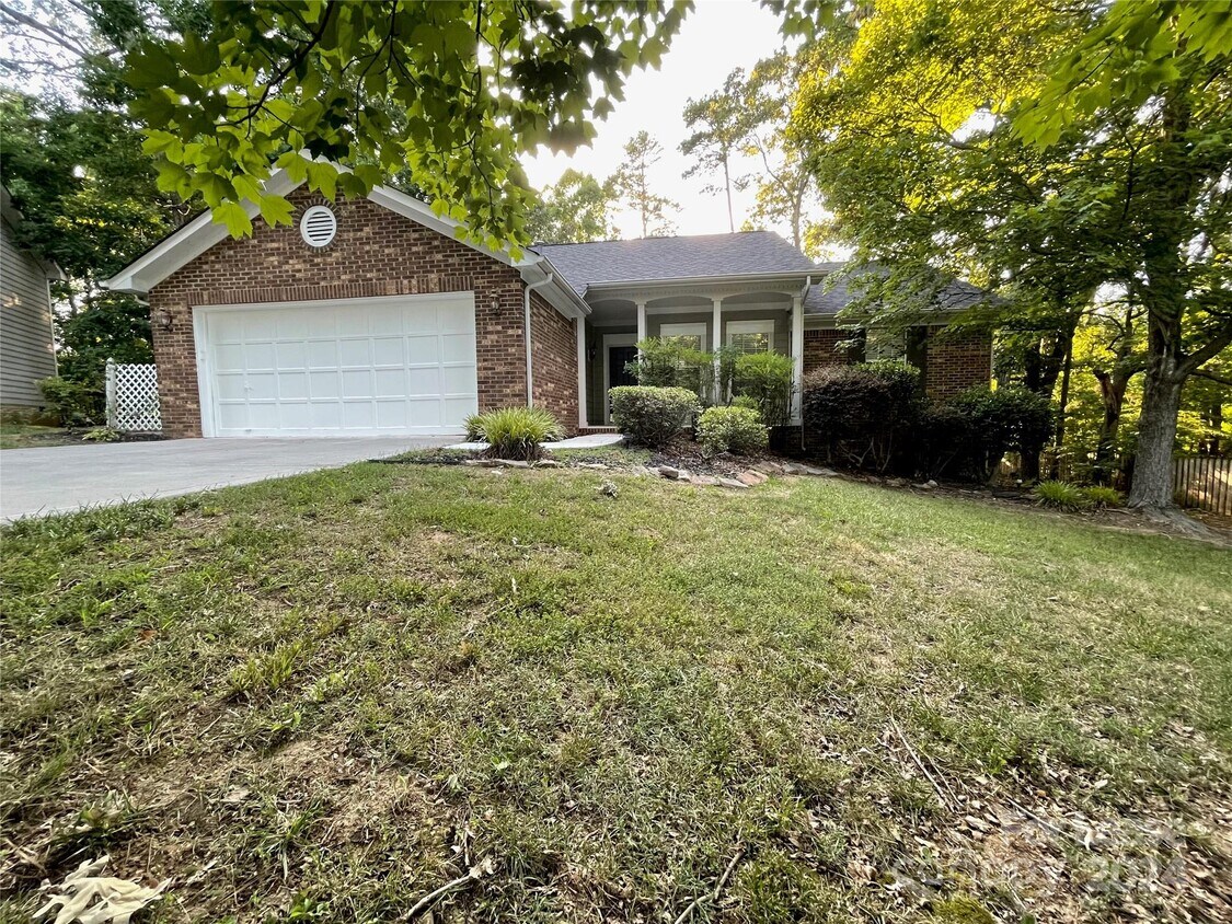 Primary Photo - 8307 Belstead Brook Ct