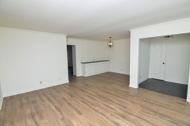 Foto del edificio - 230 Boxwood Dr