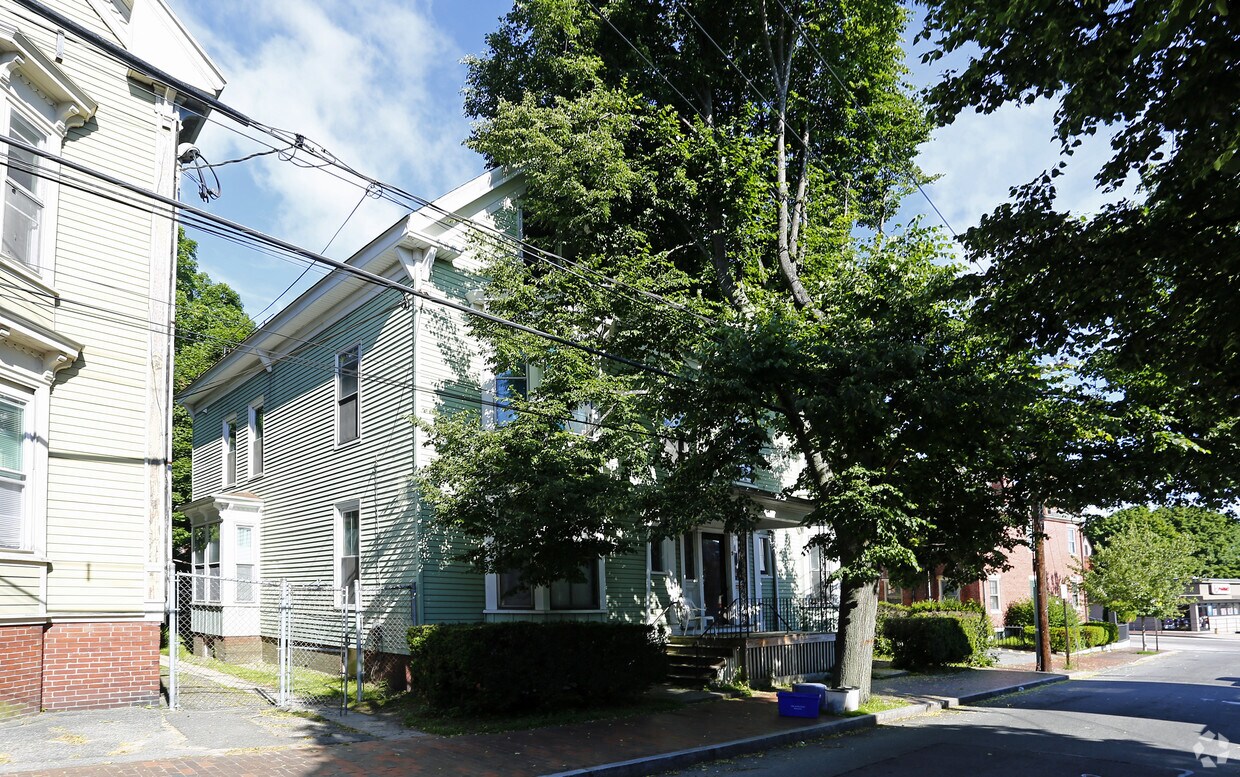 Building Photo - 9 Dow St