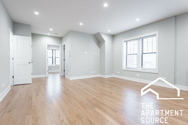 Foto del edificio - 1944 W Wilson Ave