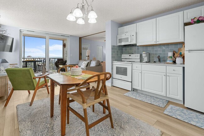 Foto del edificio - 5800 Bonita Beach Rd SW