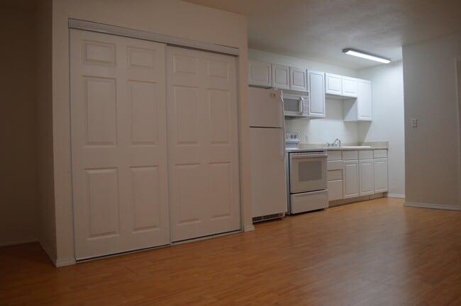 Foto del edificio - 133 Walker Rd