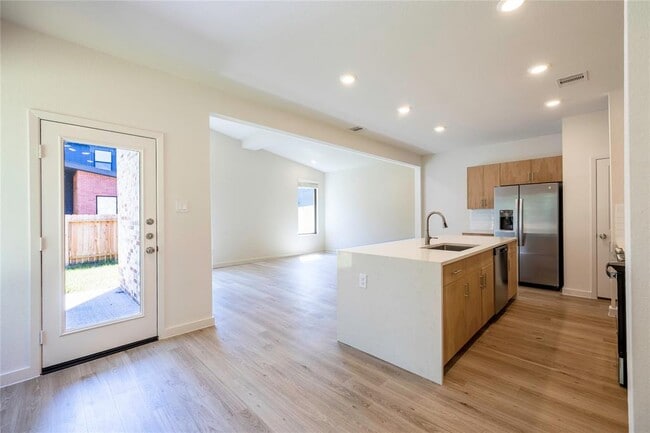 Building Photo - 2511 Appian Wy