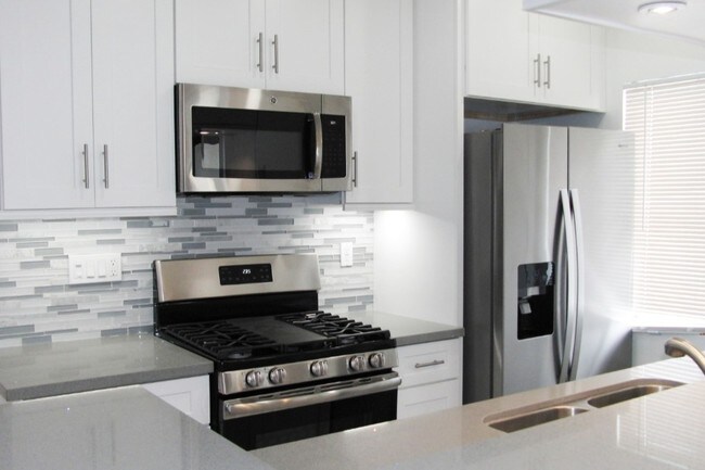 Foto del edificio - 4837 W 18th St