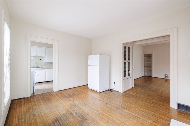 Foto del edificio - 18 Vick Park B