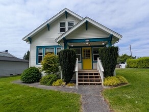Building Photo - 1022 Oakes Ave