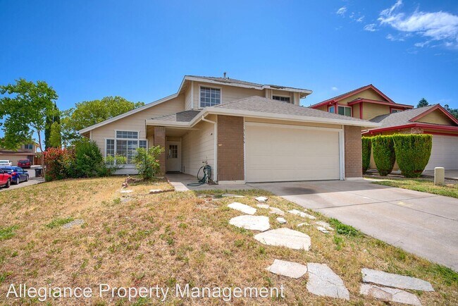 Foto del edificio - 4 br, 3 bath House - 7666 Zephyr Hills Way