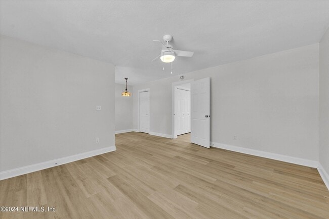 Building Photo - 1405 Palm Ave