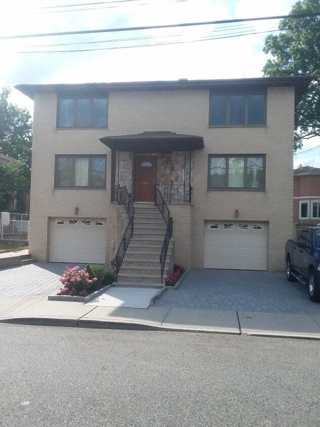 2487 7th St Unit 2nd floor left side, Fort Lee, NJ 07024 Apartments 2487 7th St Fort Lee, NJ