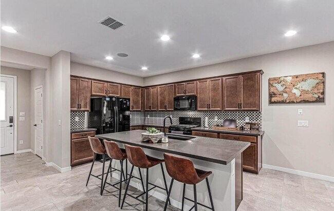 Foto del edificio - 5059 N 183rd Ln