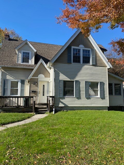 Foto principal - 18 Meyer Ave