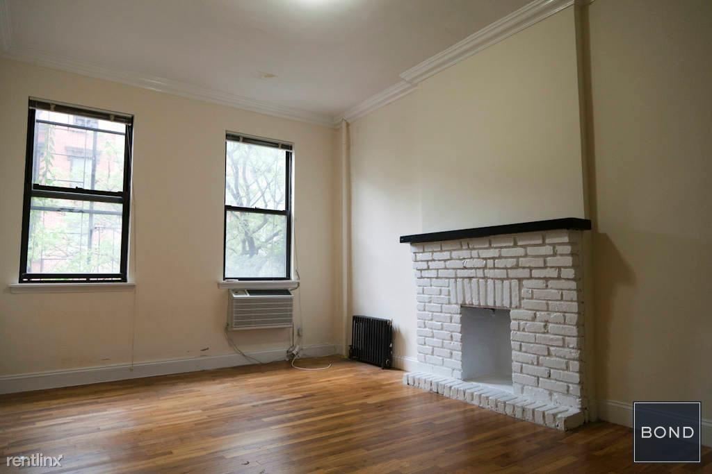 Primary Photo - Studio, 1 bath House - 66 Saint Marks Pl 3W