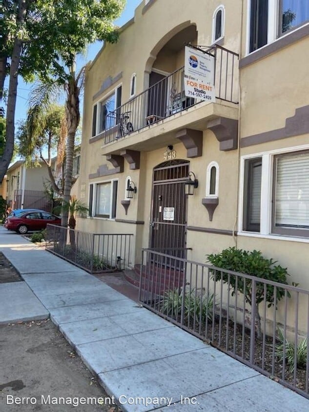 Building Photo - 443 Orange Ave