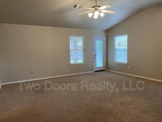 Building Photo - 18101 Viento Dr