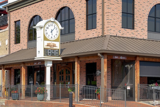 Buford's Historic Clock is one of the neighborhood's iconic points of interest.