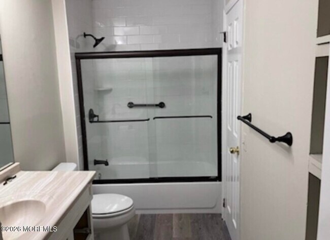 Foto del edificio - 2428 Bridge Ave