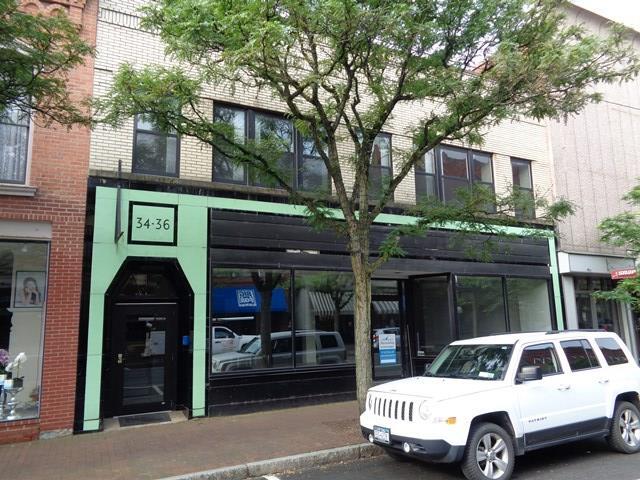 Primary Photo - 34 E Market St