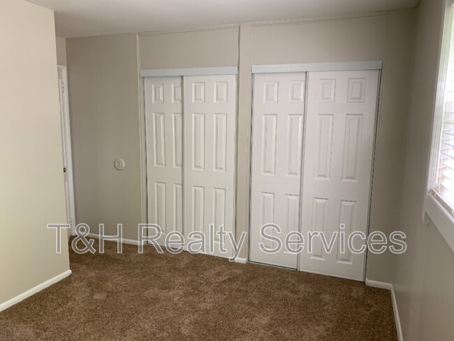 Foto del edificio - 7106 Tina Dr