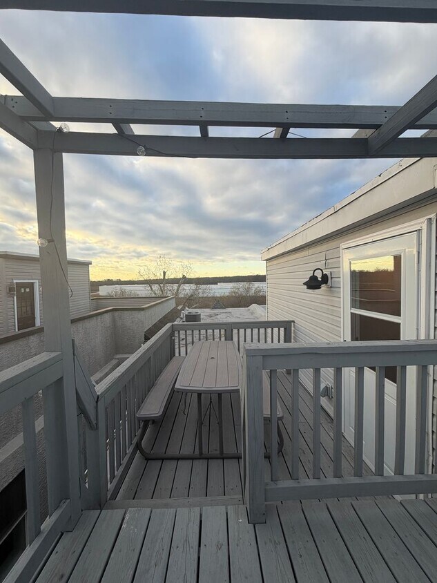 Foto del edificio - 1925 N 33rd St