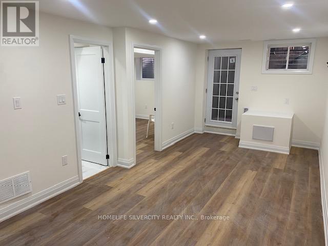 Photo du bâtiment - 12590 Kennedy Rd