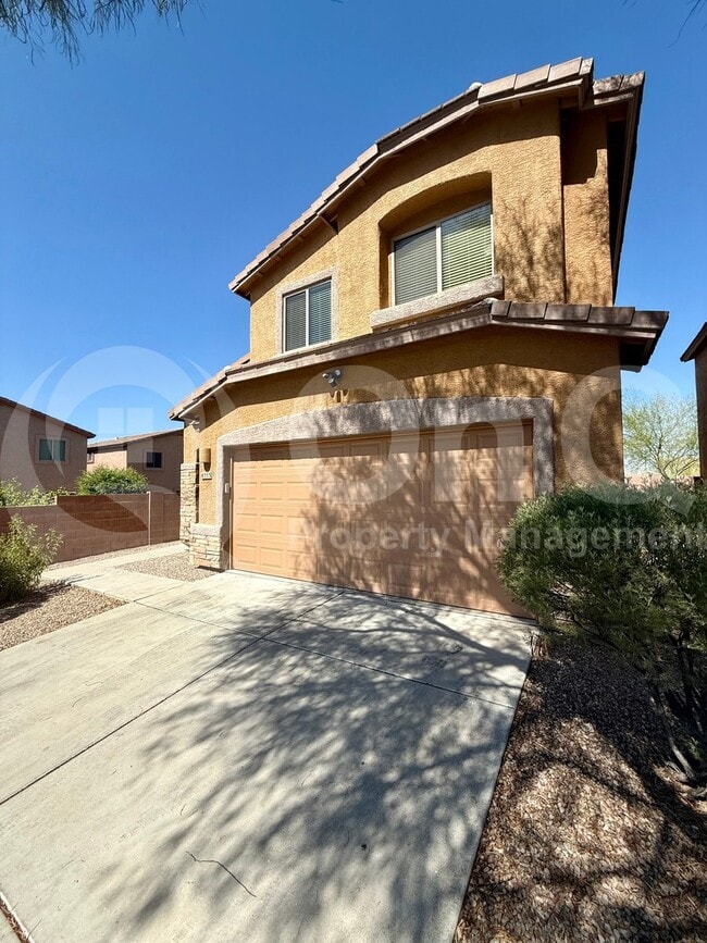 Building Photo - 8353 N Albany Ave