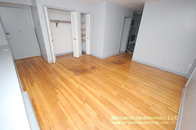 Building Photo - 20 Armington St
