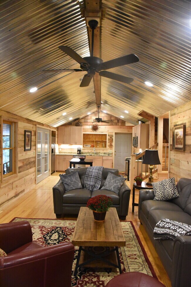 Foto del edificio - 277 Lynn Cove Rd