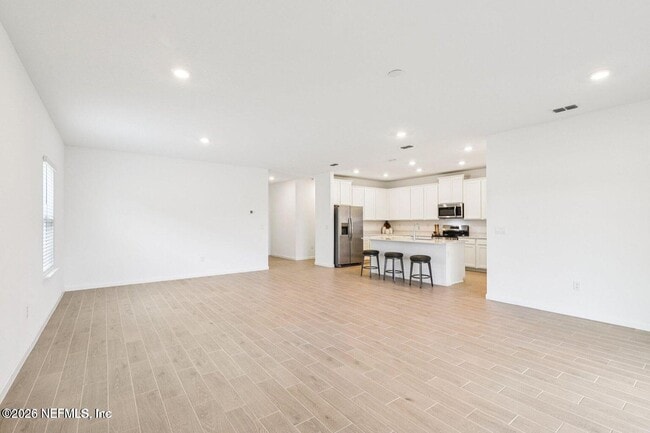 Foto del edificio - 2630 Seasons Rd