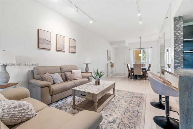 Building Photo - 7508 La Paz Blvd