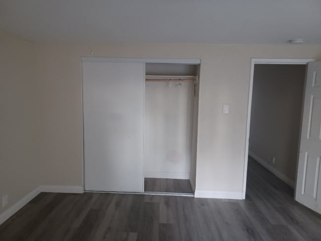 Building Photo - 5586 Tilton Ave