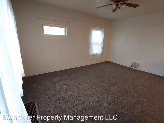 Building Photo - 4 br, 1 bath House - 925 SE Byers Ave