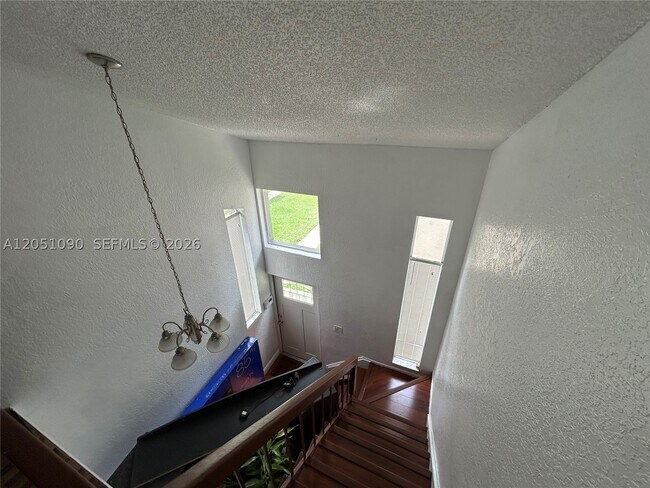 Foto del edificio - 2215 NW 59th Ave