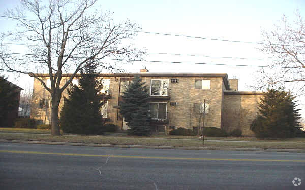 Foto del edificio - 4864 Broadview Rd