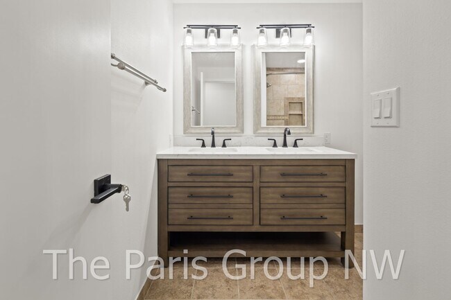 Building Photo - Lovely 2025 Remodeled Shoreline 4BR in Ric...