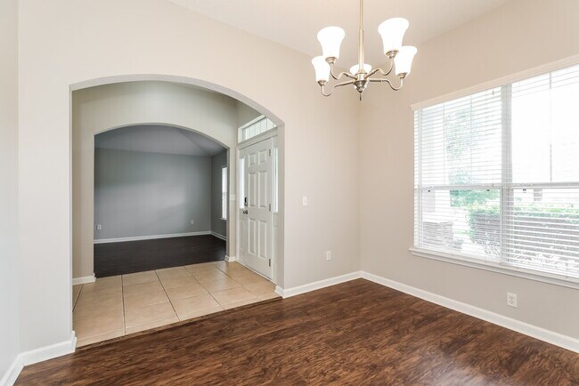 Foto del edificio - 14081 Bradley Cove Rd
