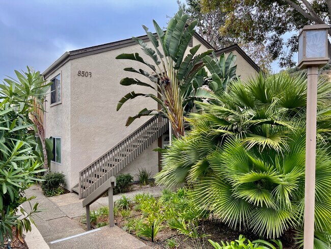 Foto del edificio - 8503 Villa La Jolla Dr