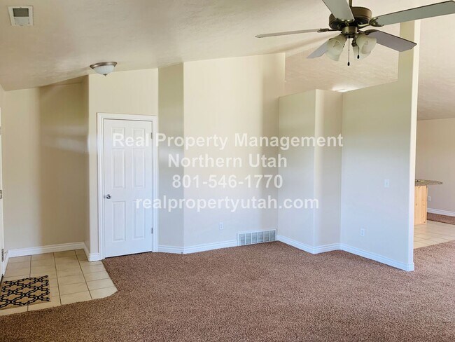 Foto del edificio - 3 Bedroom 2 Bath Home Now Available!