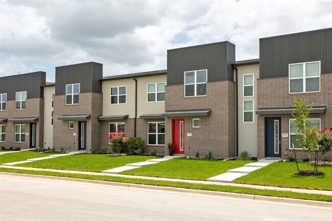 Building Photo - 2429 Chinook Way