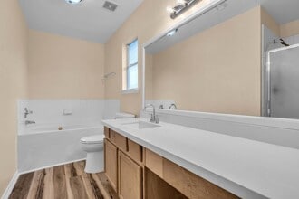 Building Photo - 9831 Golden Prairie Ln