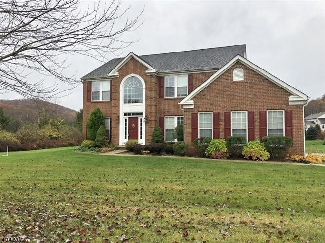 Foto principal - 5 Primrose Ln
